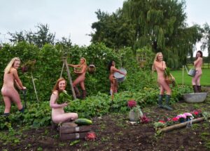 giornata mondiale del giardinaggio nudi